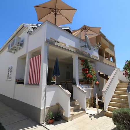 Apartments With A Parking Space Nin, Zadar - 11402 외부 사진