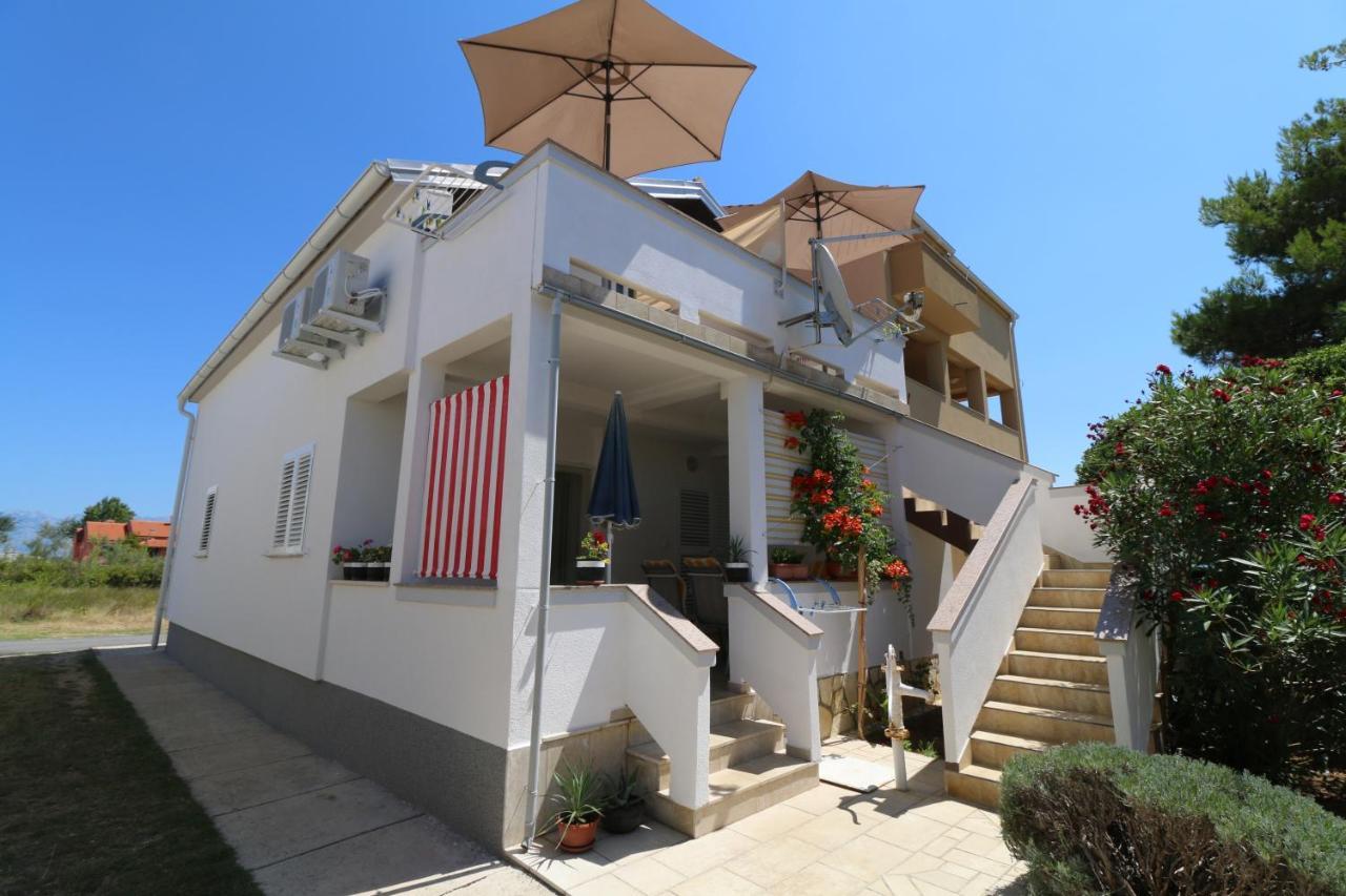 Apartments With A Parking Space Nin, Zadar - 11402 외부 사진