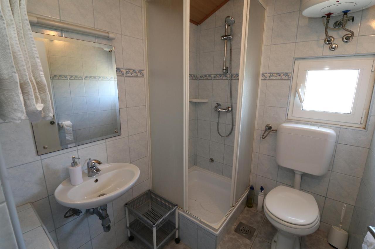 Apartments With A Parking Space Nin, Zadar - 11402 외부 사진