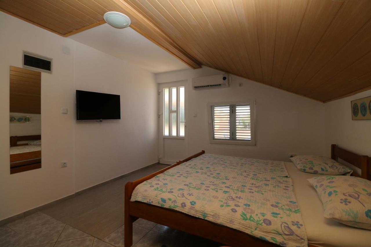 Apartments With A Parking Space Nin, Zadar - 11402 외부 사진