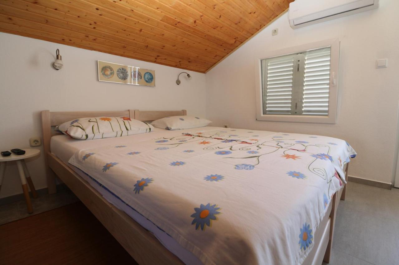 Apartments With A Parking Space Nin, Zadar - 11402 외부 사진
