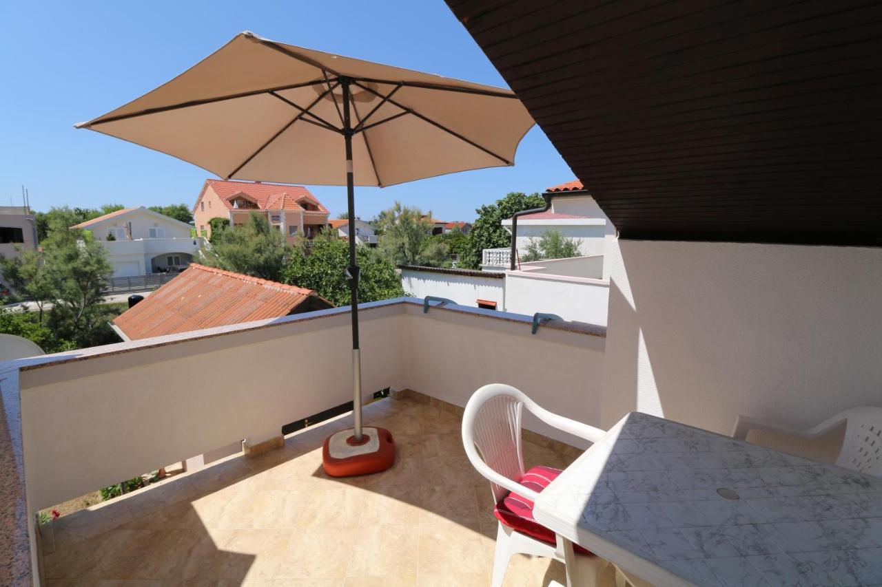 Apartments With A Parking Space Nin, Zadar - 11402 외부 사진