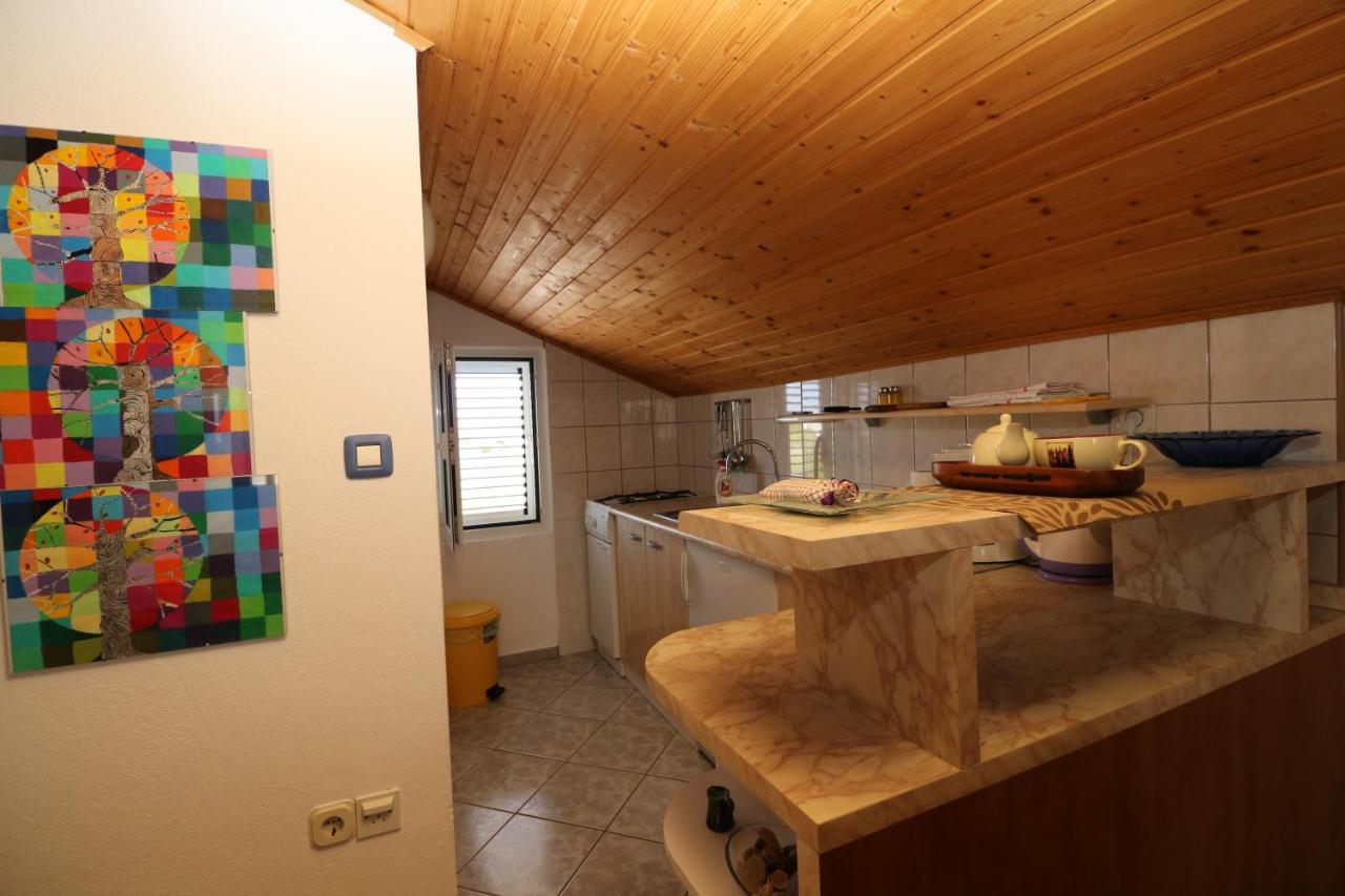 Apartments With A Parking Space Nin, Zadar - 11402 외부 사진