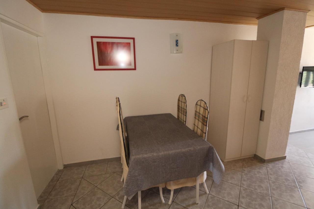 Apartments With A Parking Space Nin, Zadar - 11402 외부 사진